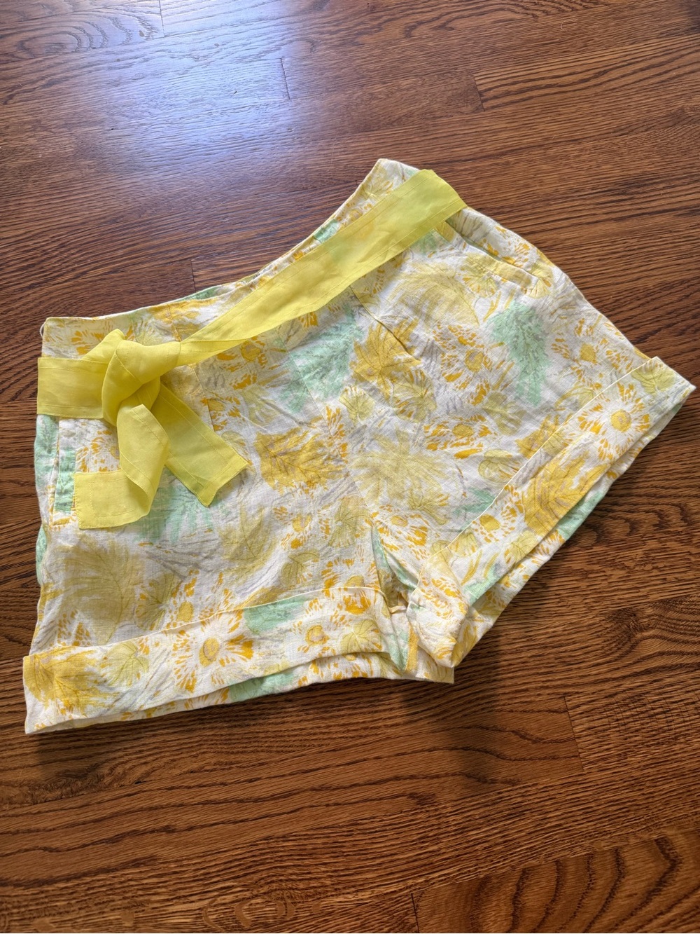 CULT GAIA Belted Floral Shorts Cottagecore Soft Girl European Summer Yellow L